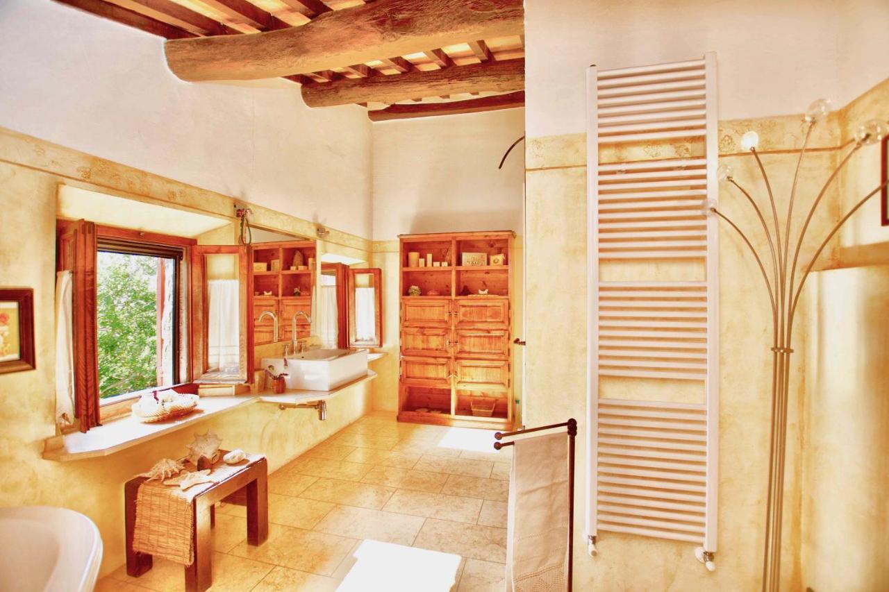 ホテル Borgo Solamore コルトーナ エクステリア 写真
